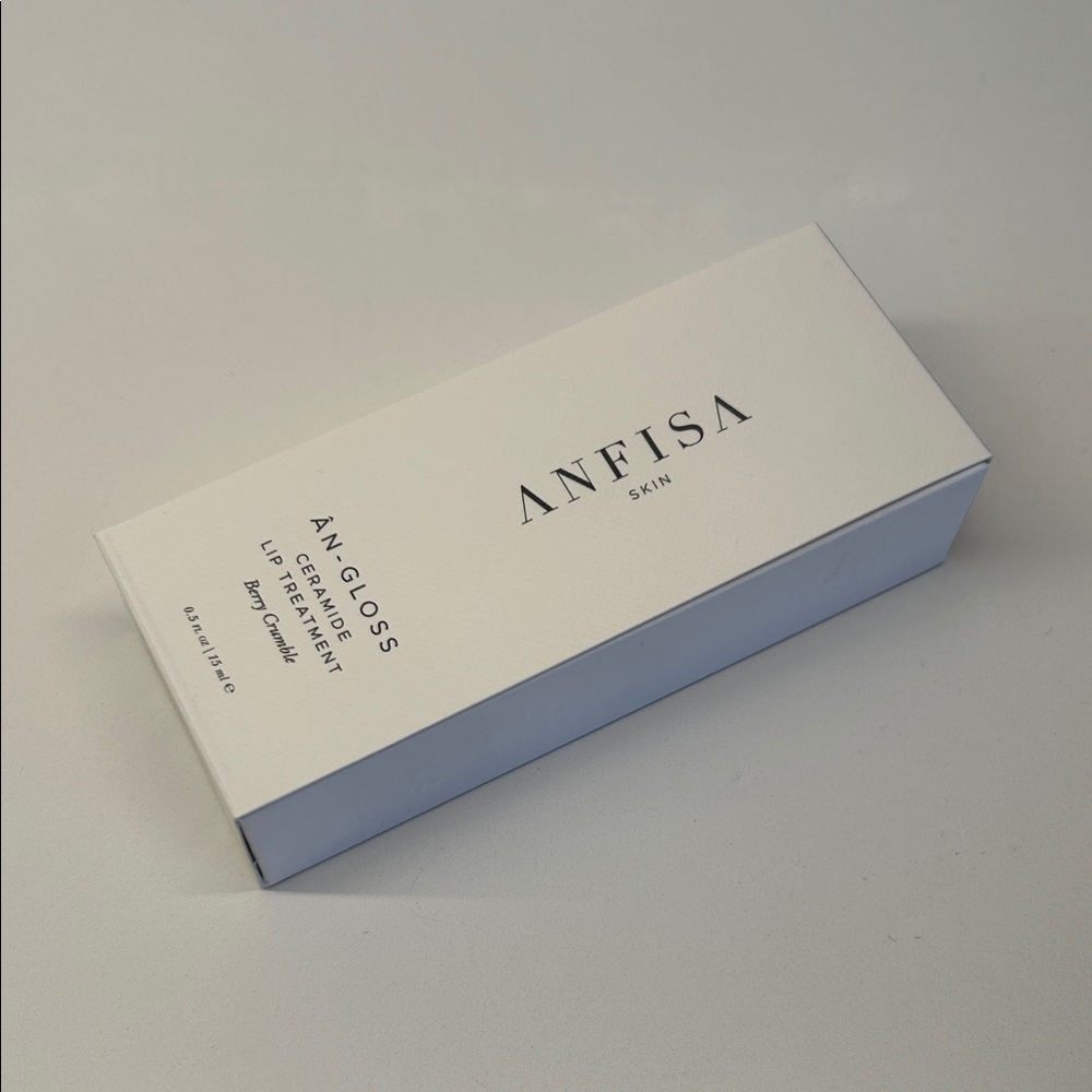 Anfisa Skin AN-Gloss  Gloss Lip Treatment in Berry Crumble.